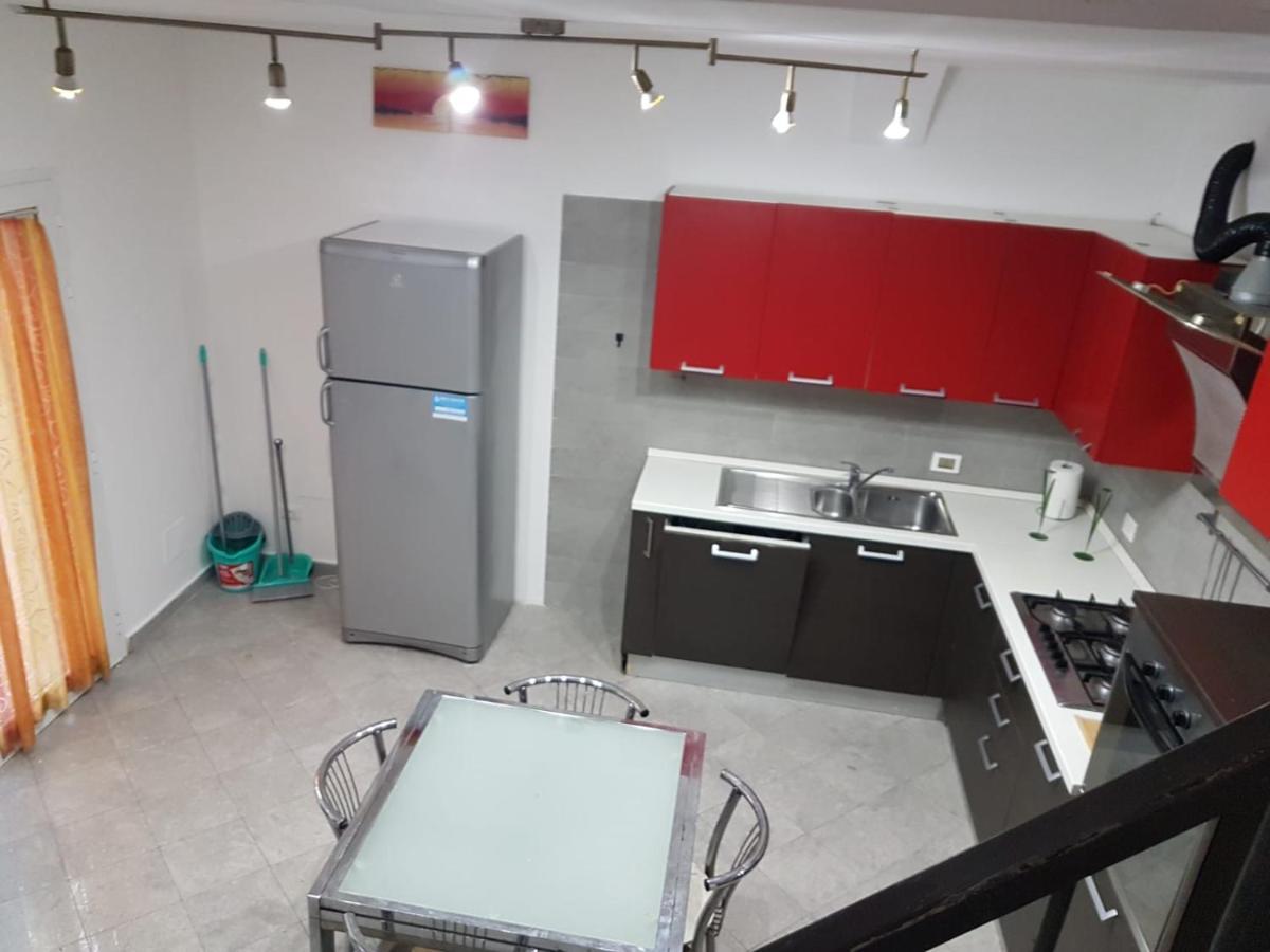 Casa N 2 Con Parcheggio Privato E Colonnina Ricarica Leilighet Livorno Eksteriør bilde